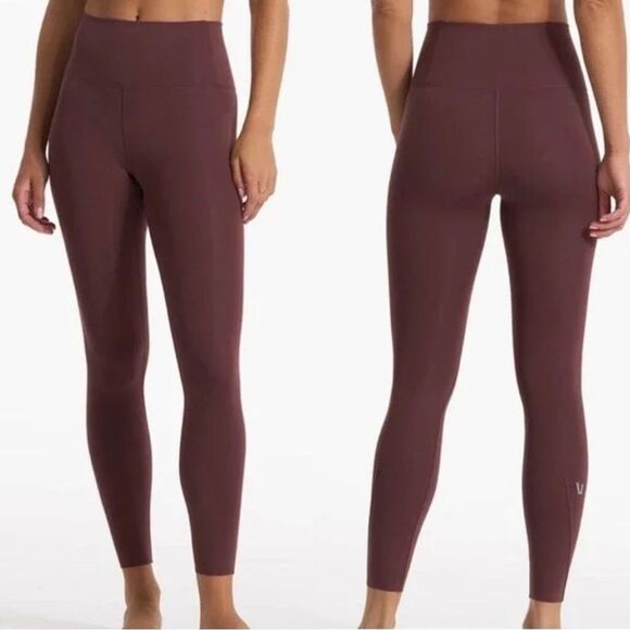 Vuori Pants - Vuori Evolve Legging in Fig Women’s Medium Maroon